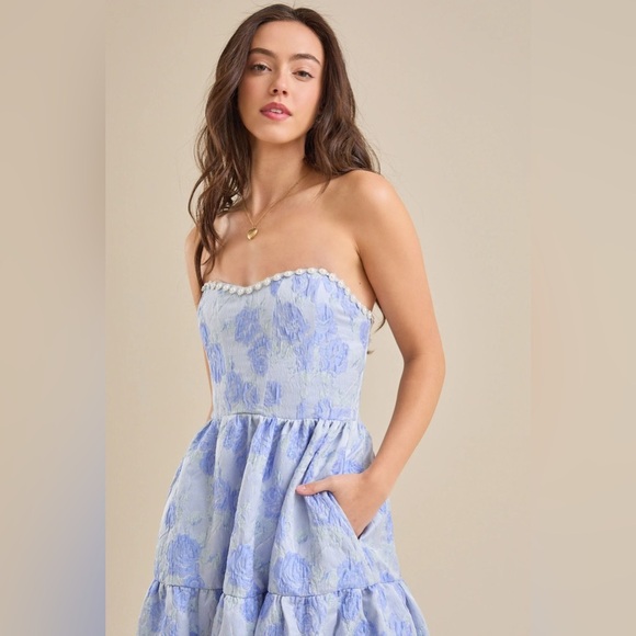 New with tags Altar’d State Skye Floral Maxi Dress - Picture 3 of 10